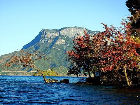 <丽江-拉市海-泸沽湖双飞5日游>多人立减，丽江入住古城内