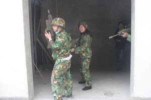 无忧界桐庐大奇山基地真人CS+拓展培训活动一天