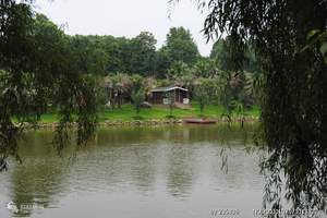 长沙周边最好的拓展培训基地  石燕湖天赐园拓展培训基地