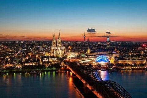 <德国8晚11日游>A380,浪漫之路,新天鹅堡,科隆大教堂,楚格峰